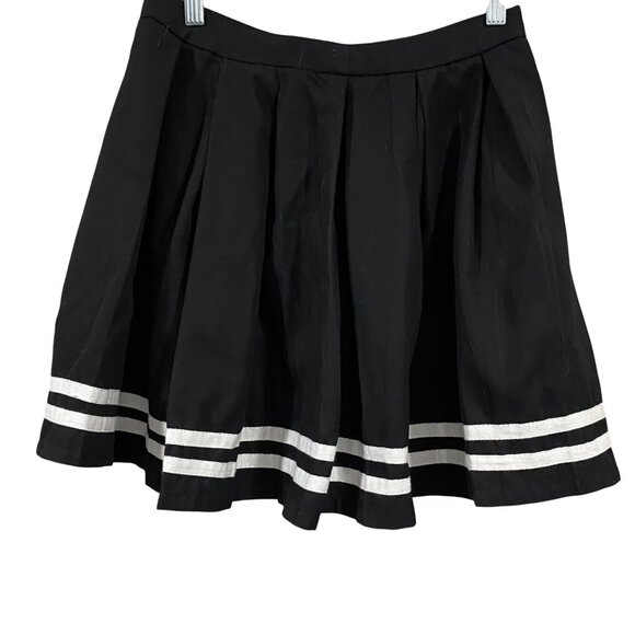 🖤Hot Topic Black Pleated Skirt White Stripe Trim Size Small – Wednesday Addams - Picture 1 of 5